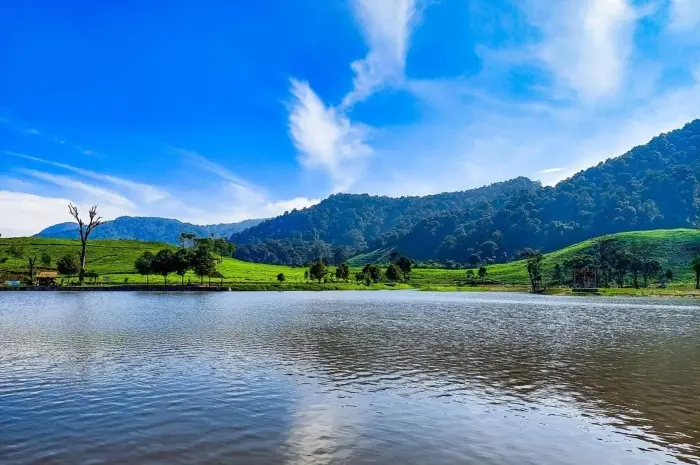 Telaga Saat Puncak, Destinasi Wisata Alam dengan Beragam Daya Tarik di Bogor