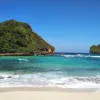 Pantai Goa Cina, Pantai Cantik dengan Wisata Sejarah yang Menakjubkan di Malang