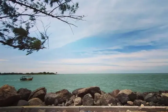 Pantai Marina